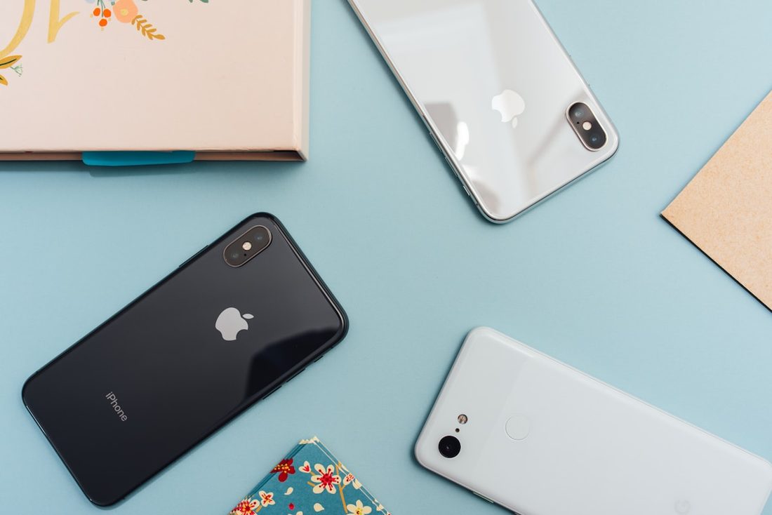 乐竞体育下载 APP 赛程与阵容界面示意